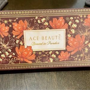 Beautiful blush and bronzer palette